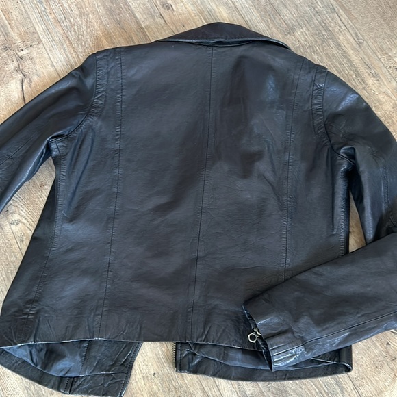Madewell Washed Motorcycle Leather Jacket: Brass Hardware Edition - Picture 5 of 13